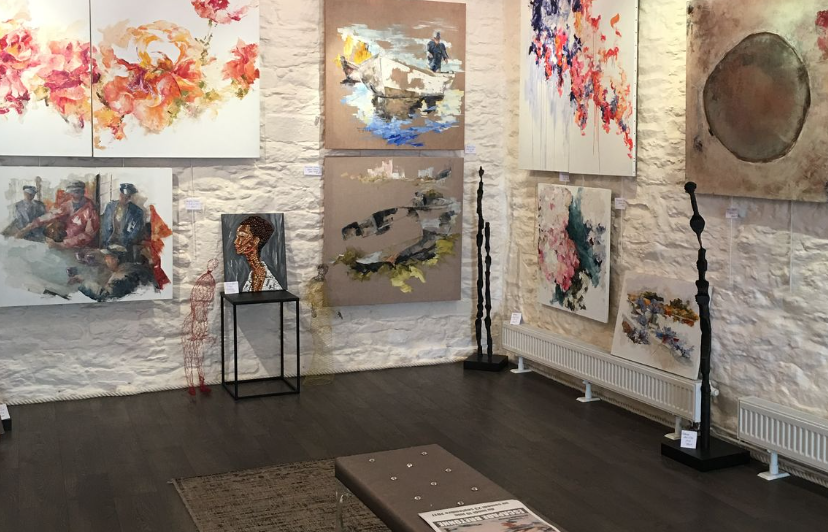 Œuvre présentée dans une exposition artistique